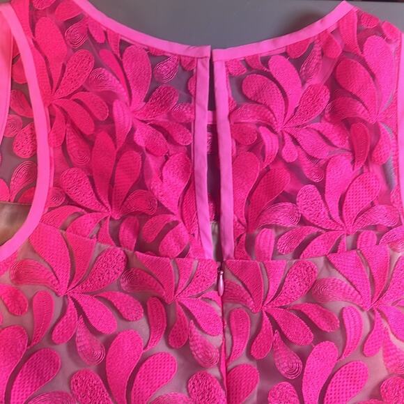 Trina Turk Dresses Nude Lining Pink Flower Stich Sleeveless Dress Women's Size 4 - Picture 8 of 8